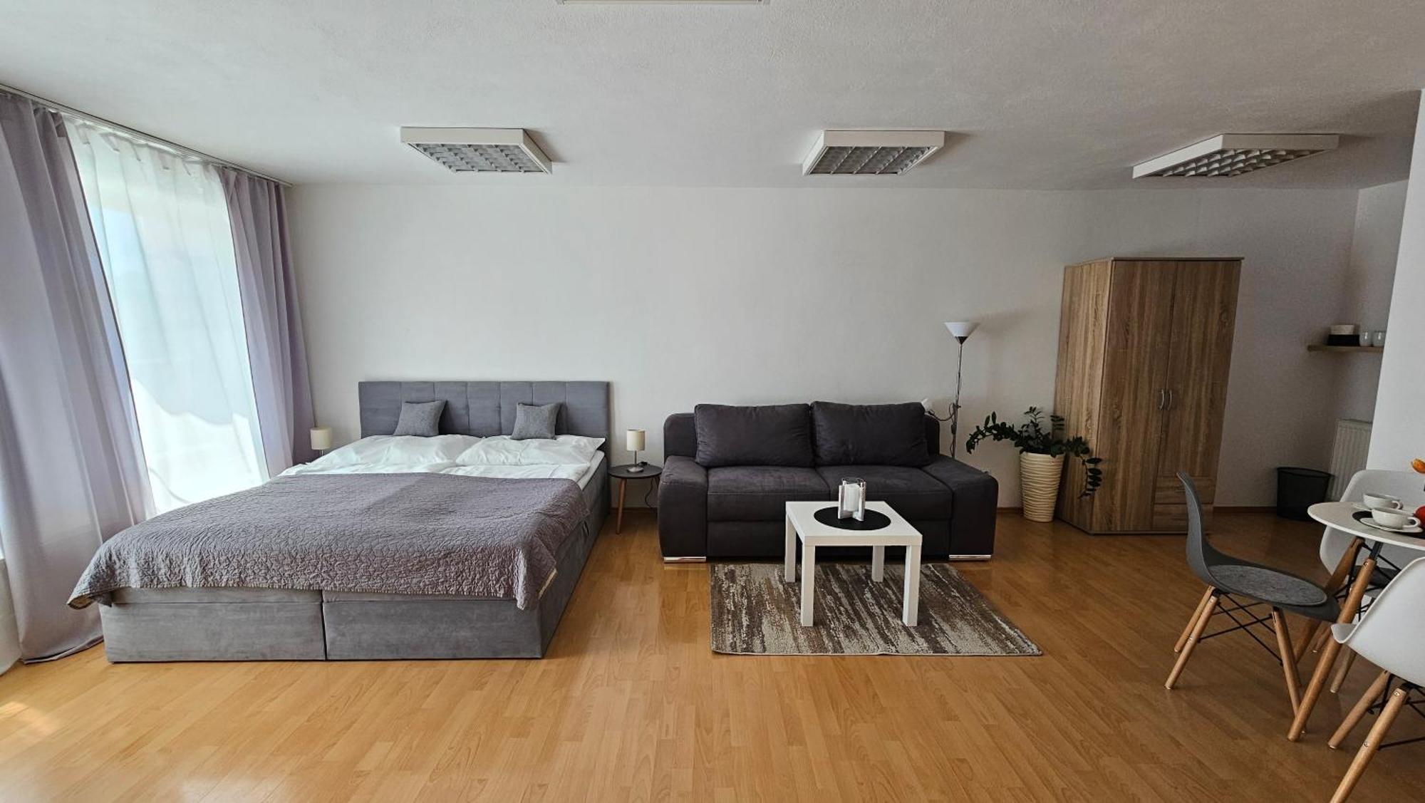 Apartmany V Zlatej Ulicke بايموتْسْ المظهر الخارجي الصورة