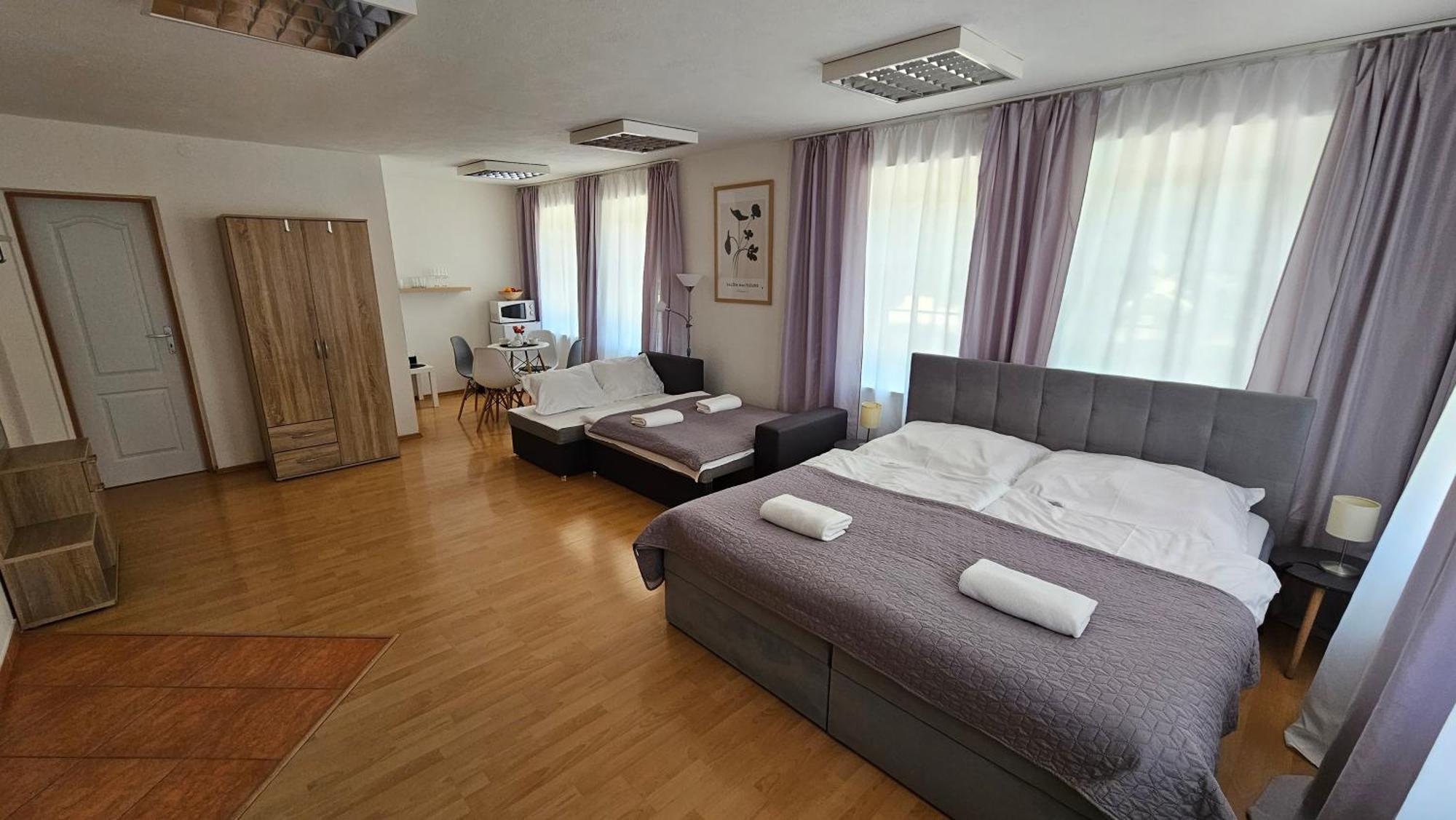 Apartmany V Zlatej Ulicke بايموتْسْ المظهر الخارجي الصورة