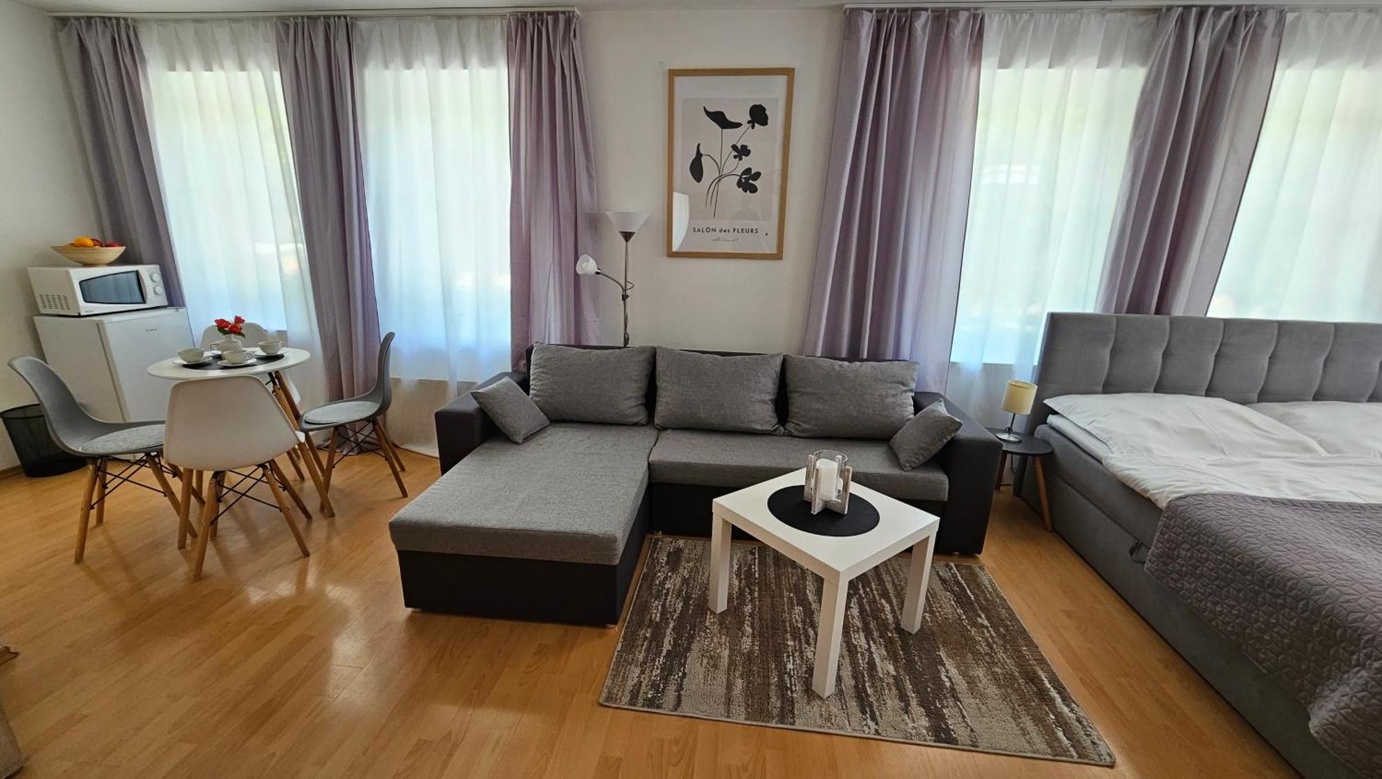 Apartmany V Zlatej Ulicke بايموتْسْ المظهر الخارجي الصورة